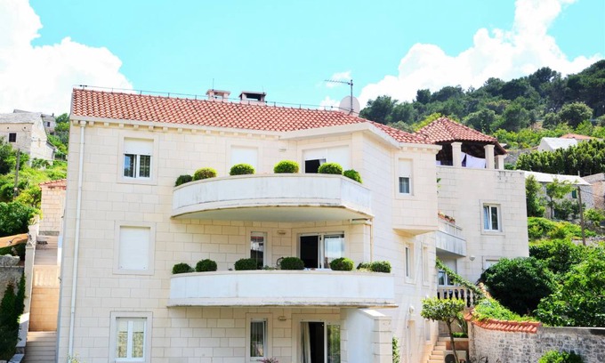 Pucisca Apartment | 60 m² Apartment ∙ 2 bedrooms ∙ 4 guests