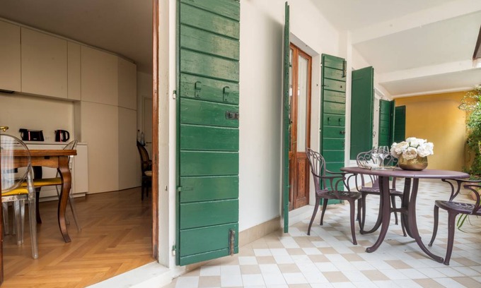 Santa Croce Apartment | 60 m² Apartment ∙ 1 bedroom ∙ 4 guests