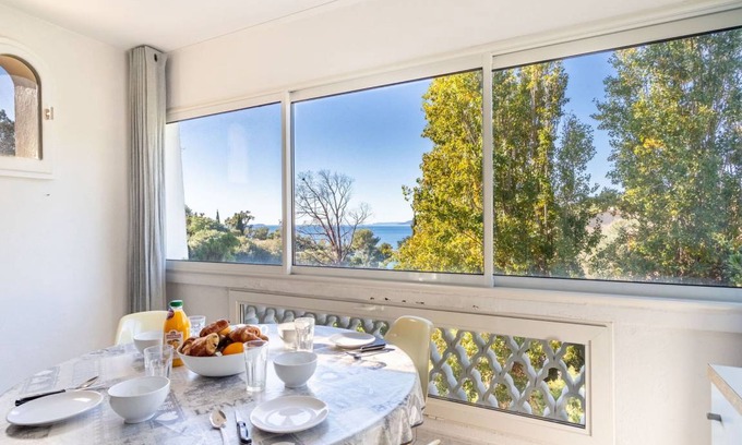 Le Rayol Apartment | 60 m² Apartment ∙ 2 bedrooms ∙ 4 guests