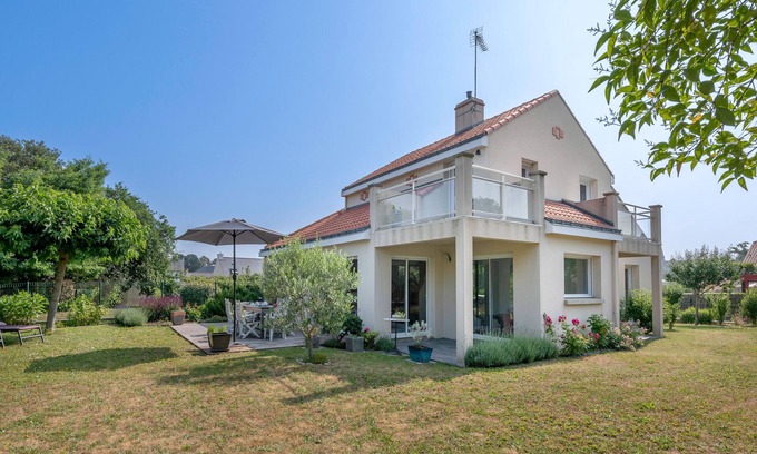 Pornichet Ski Chalet | 600m from beach - House for 8 - Garden