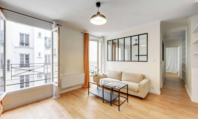 Strasbourg -Saint-Denis Apartment | 604 Suite Lizzy - Superb apartment in Paris