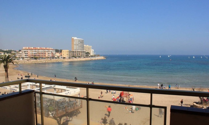 L'Escala Apartment | 61 m² Apartment ∙ 2 bedrooms ∙ 5 guests