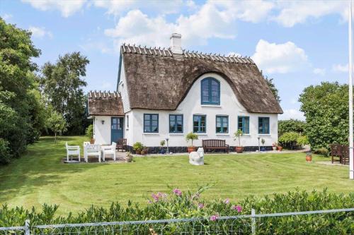 Stege House | 6306-Stege-Hjelmvej-24