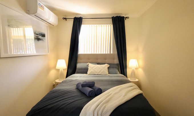 Joondalup Apartment | 63A Joondalup Jewel Sleeps Two -walk to Edith Cowen