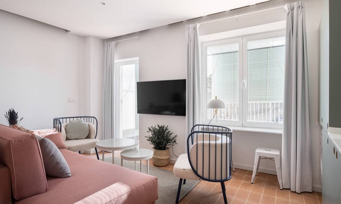 Doctor Barraquer-Grupo Renfe-Policlinico Apartment | 64 m² Apartment ∙ 3 bedrooms ∙ 7 guests