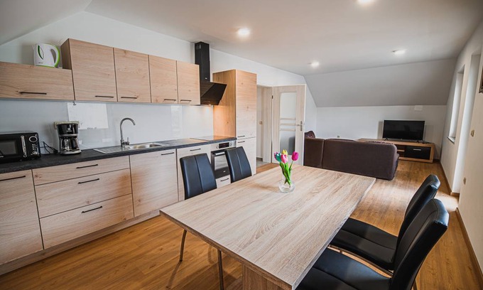 Kranj Apartment | 65 m² Apartment ∙ 2 bedrooms ∙ 5 guests