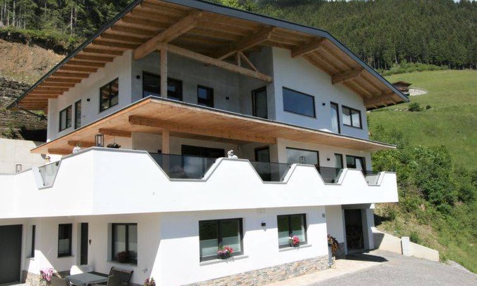 Hippach Apartment | 67 m² Apartment ∙ 2 bedrooms ∙ 6 guests