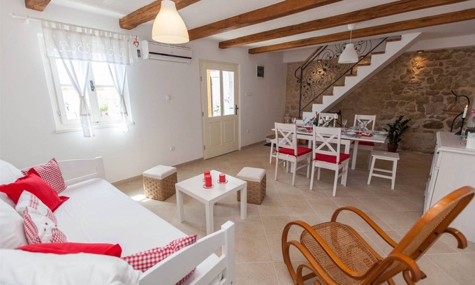 Grizane House | 67 m² House ∙ 2 bedrooms ∙ 5 guests