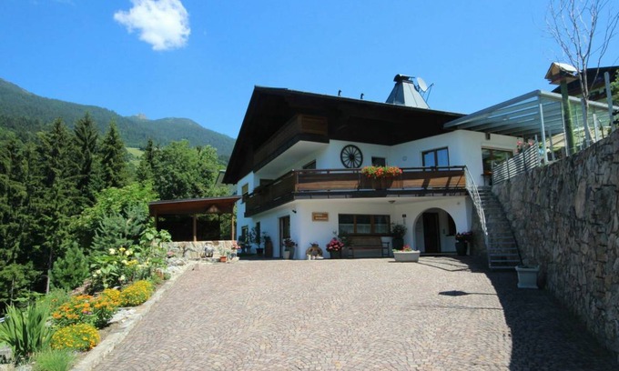 Schruns Apartment | 68 m² Apartment ∙ 2 bedrooms ∙ 4 guests