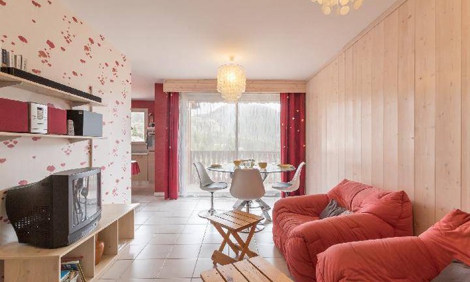Forville Apartment | 69 m² Apartment ∙ 1 bedroom ∙ 5 guests