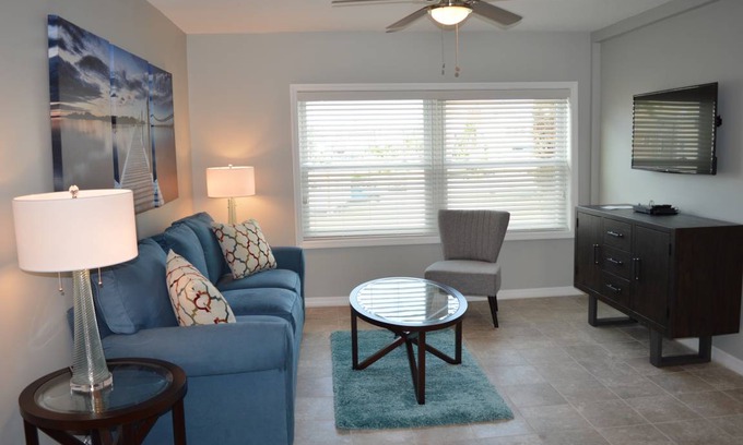 Madeira Beach Condo | 69 m² Condo ∙ 2 bedrooms ∙ 6 guests