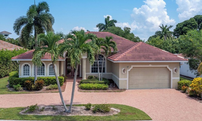 Marco Island House | 69 Tahiti Rd- Private Pool and Spa Single Family Home on Marco Island!