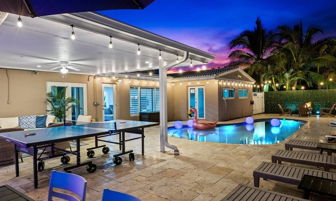Lighthouse Point House | 6BR Paradise: Pool, Games & Relaxation