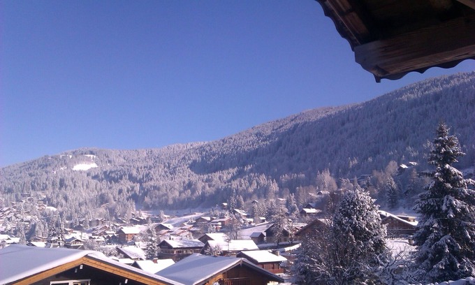 Les Carroz-d'Araches Ski Chalet | 7-28 day stay for best rates- Chalet Les Carroz