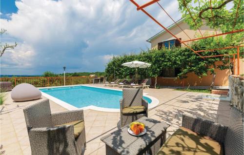 Presika House | 7 Bedroom Nice Home In Labin