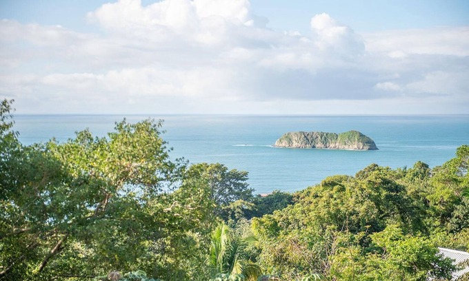 Quepos Villa | 7 bedrooms Manuel Antonio and Ocean view Private Pool and rooftop Jacuzzi