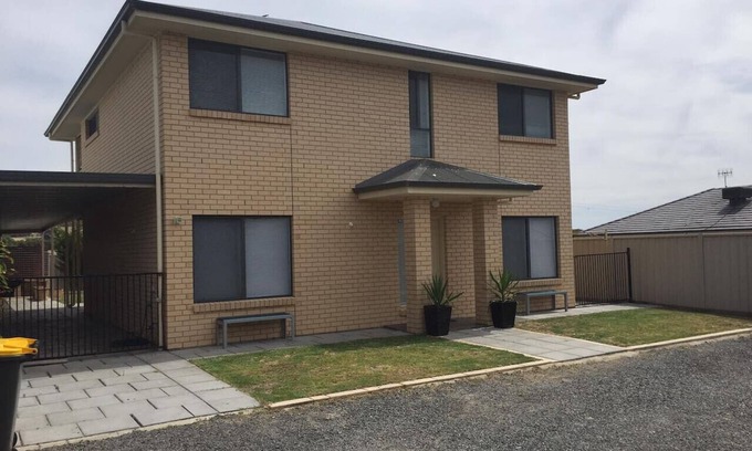 Hayborough House | 7 Butterfly Crt, Hayborough
