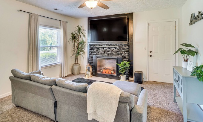 Nashville House | 7 Mi to Broadway: Cozy, Quiet Whites Creek Retreat