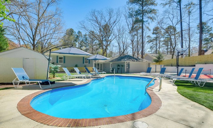 Durham House | 7 Mi to Dtwn Durham: Home w/Hot Tub & Game Room!