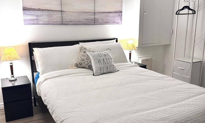 Southwest Calgary Apartment | 7 minutes to Spruce Meadows! Cozy Studio Basement in Calgary w/private entrance