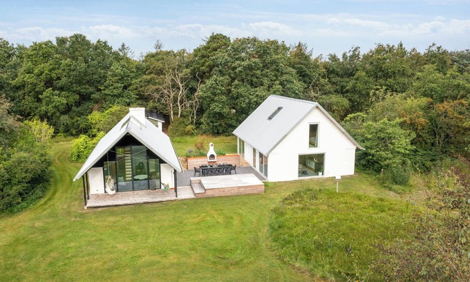 Hemmet House | 7 minutes walk to the fjord | Idyllic house in nature