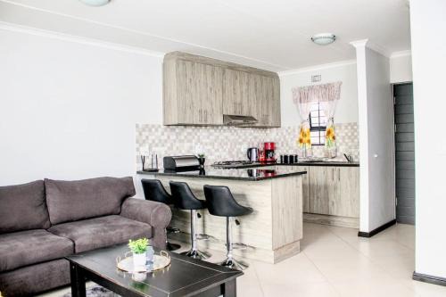Koelenhof Apartment | 7 on Laibach - Buhrein Estate, Kraaifontein