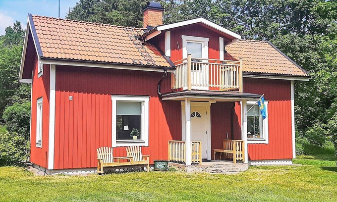 Nordostra Motala House | 7 person holiday home in MOTALA-By Traum