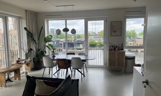Amsterdam North Apartment | 70 m² Apartment ∙ 2 bedrooms ∙ 2 guests