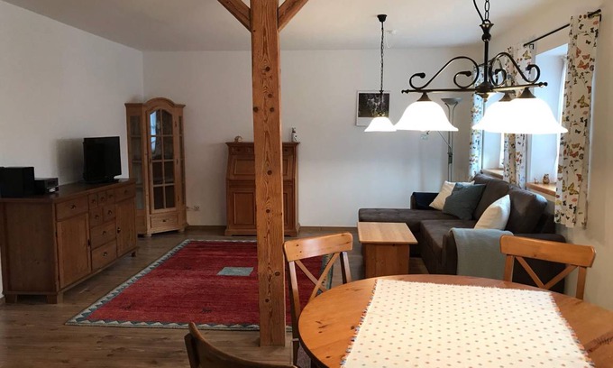 Tittmoning Apartment | 70 m² Apartment ∙ 1 bedroom ∙ 5 guests