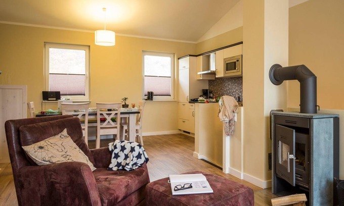 Lietzow Apartment | 70 m² Apartment ∙ 2 bedrooms ∙ 4 guests