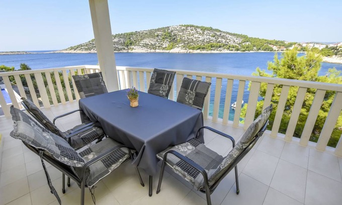 Razanj Apartment | 70 m² Apartment ∙ 2 bedrooms ∙ 5 guests