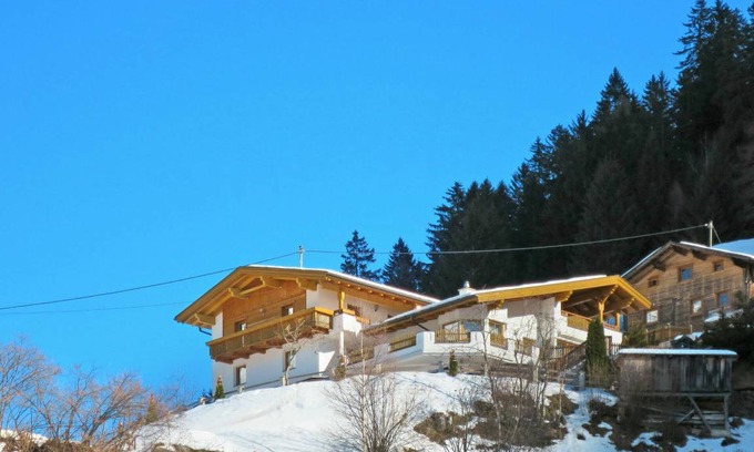 See Apartment | 70 m² Apartment ∙ 2 bedrooms ∙ 6 guests