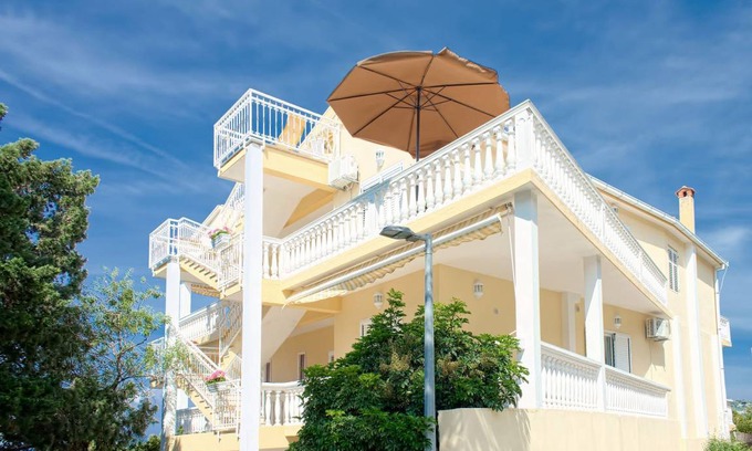 Zivogosce Apartment | 70 m² Apartment ∙ 2 bedrooms ∙ 6 guests