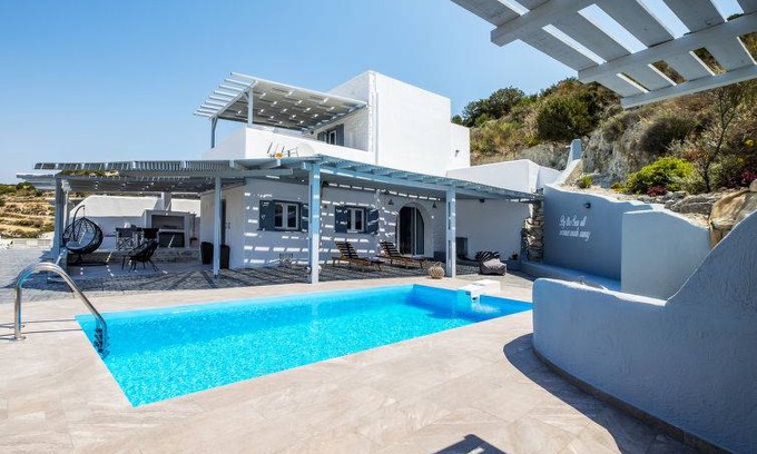 Paros House | 70 m² House ∙ 2 bedrooms ∙ 4 guests