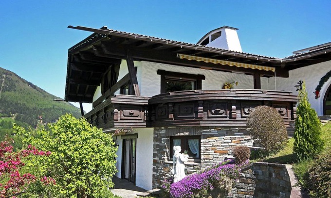 Pfons Apartment | 72 m² Apartment ∙ 2 bedrooms ∙ 5 guests