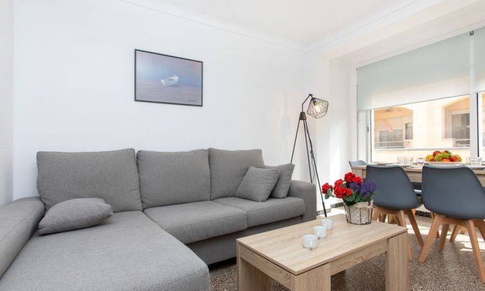 Llanca Apartment | 72 m² Apartment ∙ 3 bedrooms ∙ 5 guests