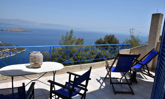 Katakali House | 72 m² House ∙ 2 bedrooms ∙ 4 guests