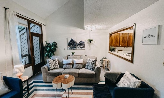 Glacier Apartment | 73SW - WiFi - F P - WithD - Sleeps 6 home