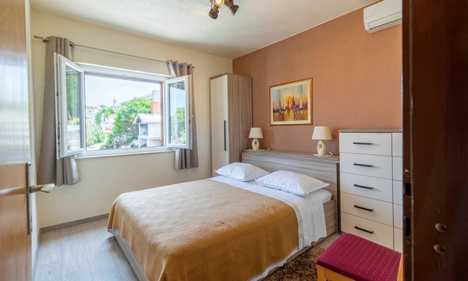 Povlja Apartment | 75 m² Apartment ∙ 3 bedrooms ∙ 6 guests