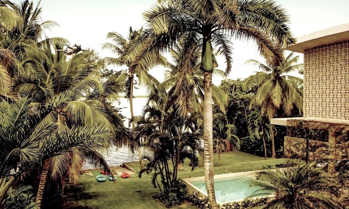 Calderitas Villa | 7BR Beautiful Waterfront Villa - Perfect Getaway
