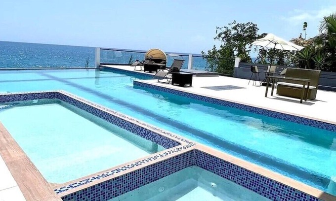 Whitehouse Villa | 7BR Oceanfront Villa w/Jacuzzi and House Staff