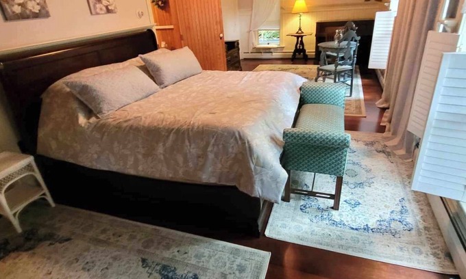 Mount Gretna Heights Cottage | 7th Heaven – Classy & Comfortable Mount Gretna Cottage, New!