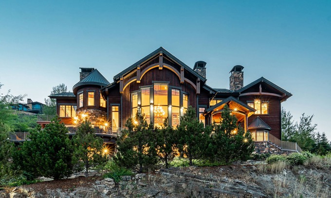 Deer Valley House | 8 Bedroom Deer Valley Masterpiece with endless views. Theater, hot tub, game room, ski-in/out