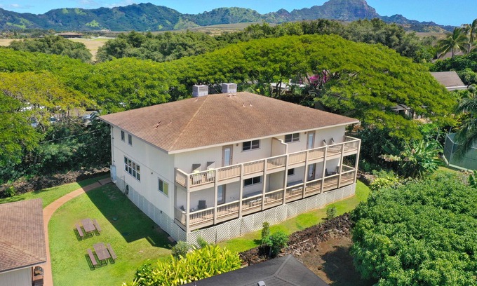 Poipu House | 8 Bedroom Home - Sleeps 16 with AC - Less than a 1 Minute Walk to Poipu Beach!
