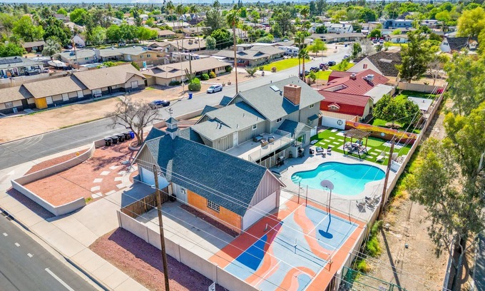 Mesa House | 8 Bedroom Mansion w/Heated Pool | Spa & Games