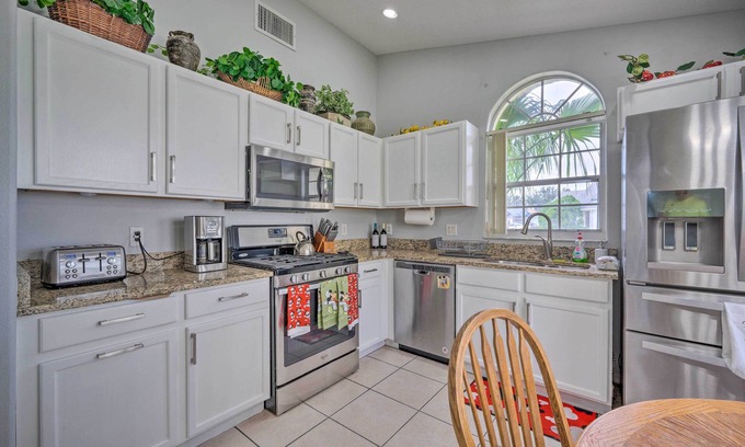 Indian Point House | ~ 8 Mi to Disney: Kissimmee Home w/Private Pool!