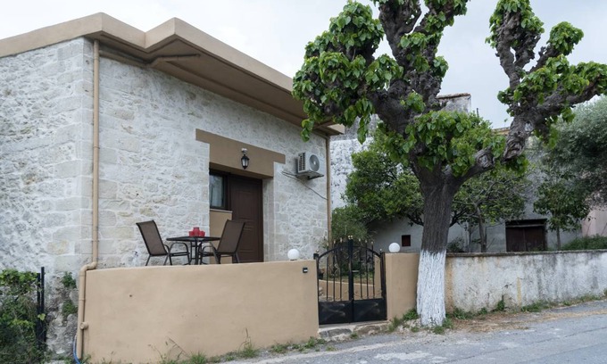 Roustika Apartment | 80 m² Apartment ∙ 2 bedrooms ∙ 4 guests