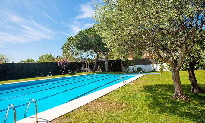 Calella Apartment | 80 m² Apartment ∙ 3 bedrooms ∙ 5 guests