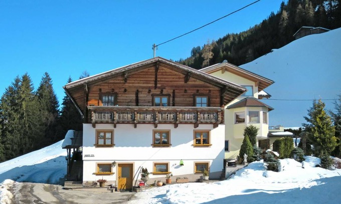 See Apartment | 80 m² Apartment ∙ 3 bedrooms ∙ 6 guests