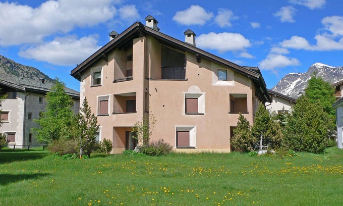 Sils-Maria Apartment | 80 m² Apartment ∙ 2 bedrooms ∙ 6 guests